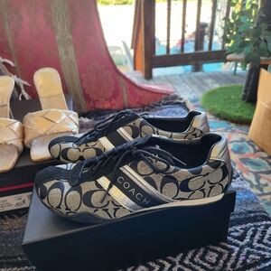 Coach Tennis shoes/sneakers Size 7 1/2